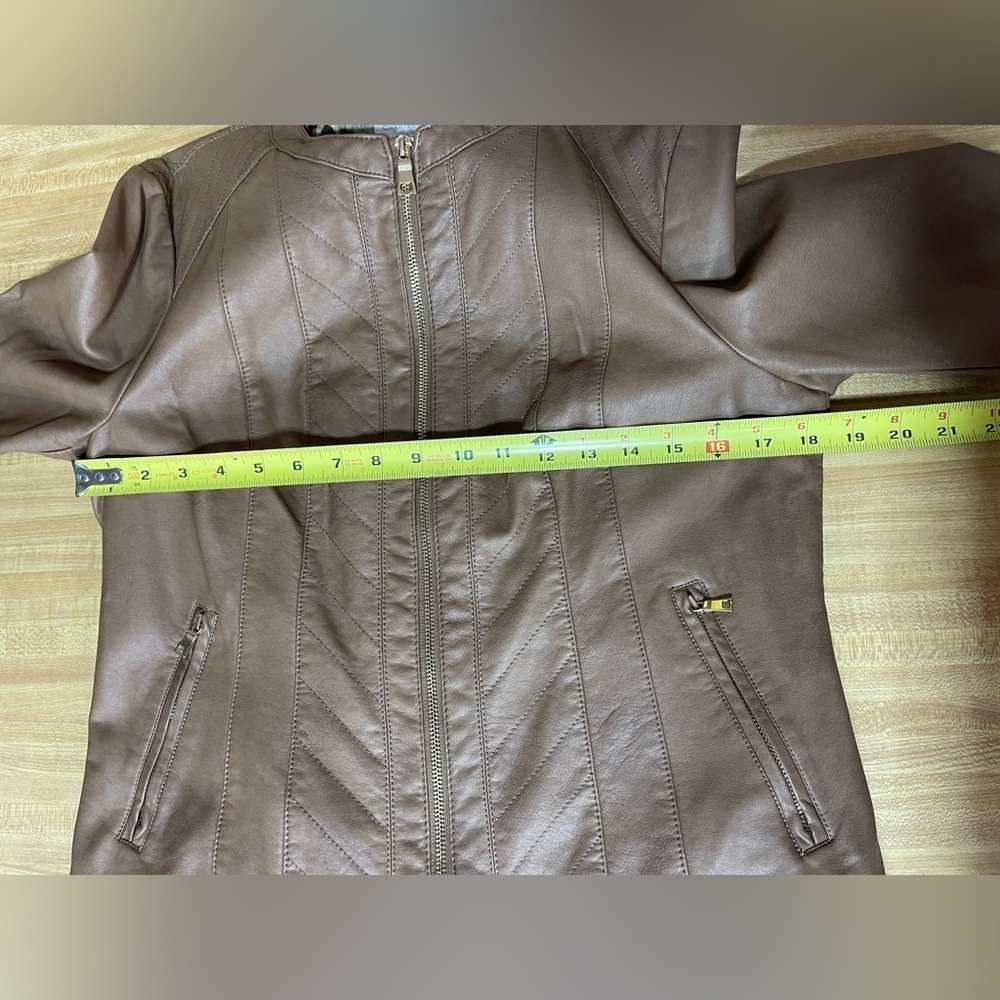 Charter club tan faux leather zipper jacket women’s size M - Picture 13 of 16